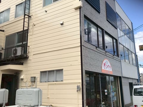 ビル全景の完成